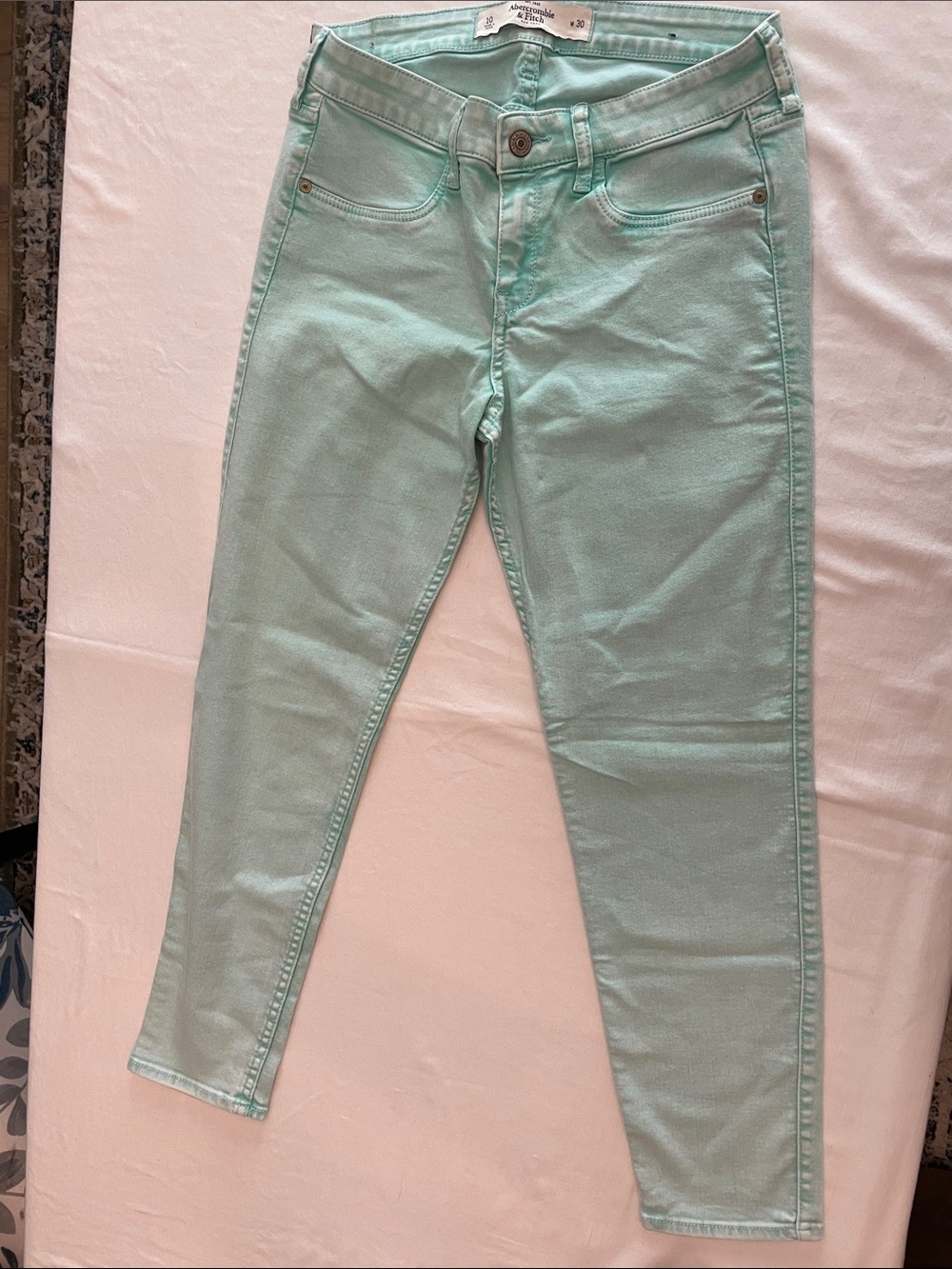 Abercrombie & Fitch women’s Light Mint Skinny Jeans Size 10